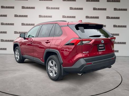 Used 2024 Toyota RAV4 XLE w/ Convenience Package image 3