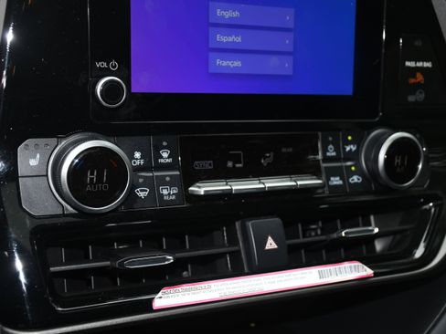 Certified 2024 Toyota Highlander LE image 15