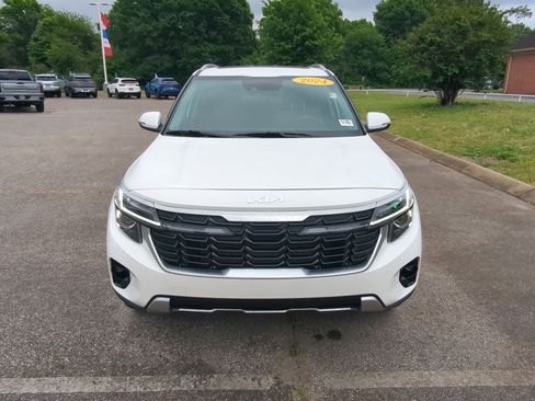 Certified 2024 Kia Seltos EX AWD/4WD image 3