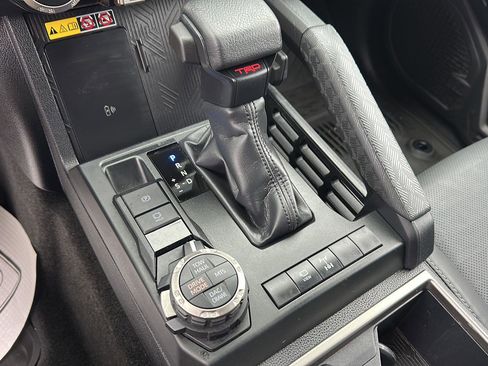 Used 2025 Toyota 4Runner TRD Off-Road Premium image 41