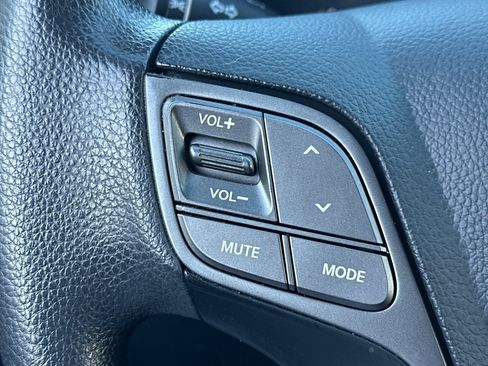 Used 2017 Hyundai Santa Fe Sport image 35