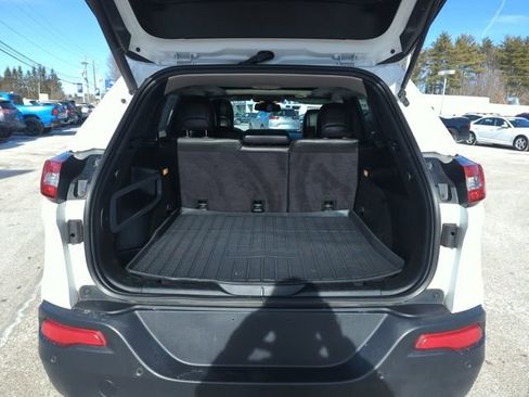 Used 2018 Jeep Cherokee Limited image 28