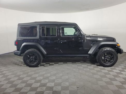 Used 2022 Jeep Wrangler Unlimited Willys image 3