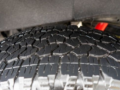 Used 2025 GMC Sierra 2500 Denali Ultimate image 35