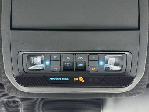 Used 2023 Ford Explorer Platinum w/ Technology Package image 31