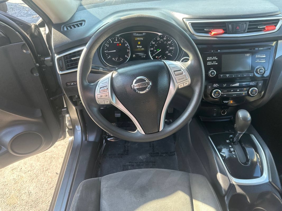 Used 2015 Nissan Rogue SV AWD/4WD image 23
