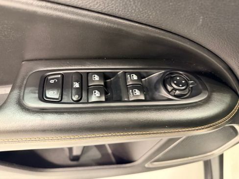 Used 2018 Jeep Compass Limited w/ Navigation Group AWD/4WD image 35