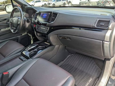 Used 2023 Honda Ridgeline Black Edition image 14