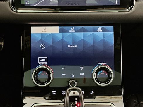 Used 2022 Land Rover Range Rover Evoque R-Dynamic S image 13