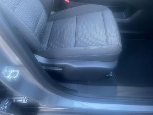 Used 2025 Chevrolet Equinox LT image 25