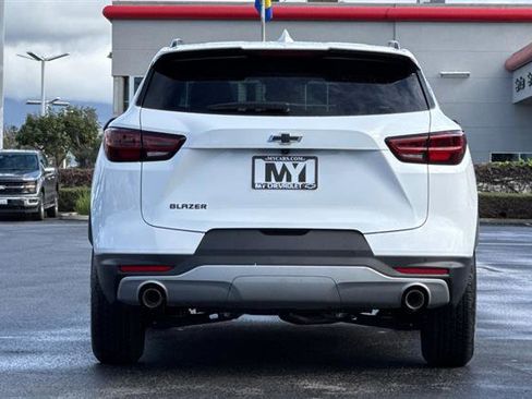 New 2026 Chevrolet Blazer LT image 5