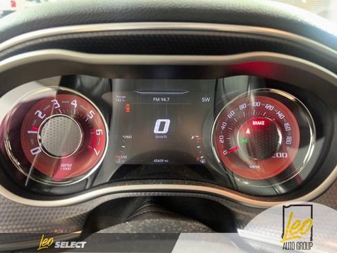 Used 2018 Dodge Challenger SRT Hellcat RWD image 19