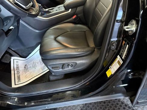 Used 2023 Toyota Highlander L image 20