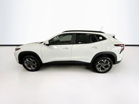 New 2026 Chevrolet Trax LT w/ Driver Confidence Package image 9