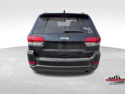 Used 2020 Jeep Grand Cherokee Laredo AWD/4WD image 10