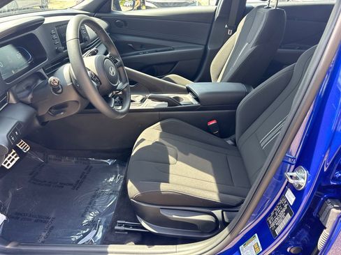 Certified 2026 Hyundai Elantra Sport FWD image 9