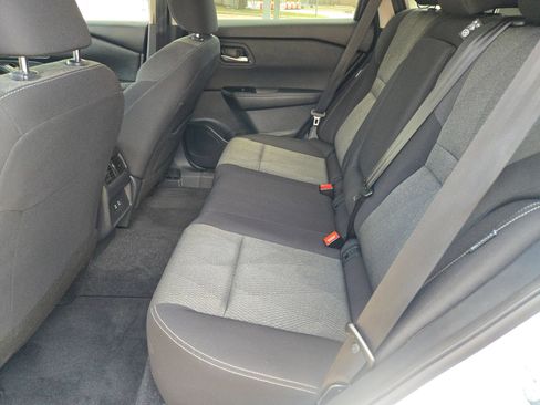 Certified 2026 Nissan Rogue SV FWD image 13
