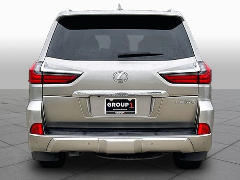 Used 2019 Lexus LX 570 4WD w/ Luxury Package image 5