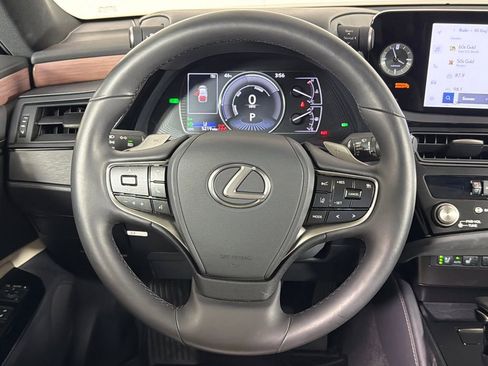Used 2025 Lexus ES 300h w/ Premium Package image 25