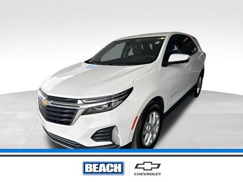Used 2024 Chevrolet Equinox LT image 1