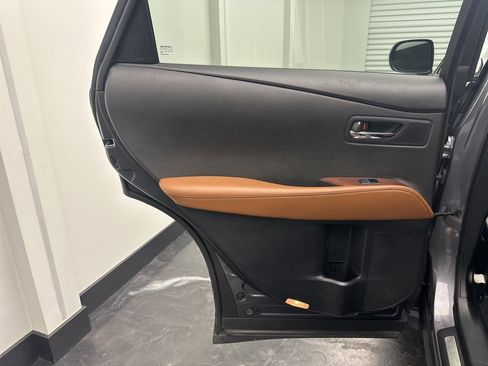 Used 2015 Lexus RX 450h AWD image 14