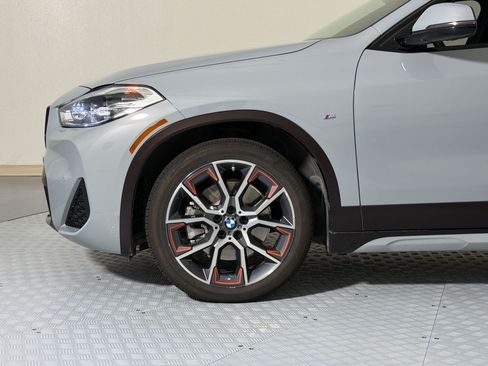 Used 2022 BMW X2 sDrive28i w/ Edition Package FWD image 12