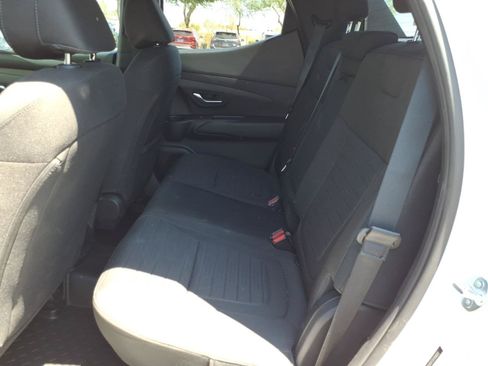 Certified 2025 Hyundai Santa Cruz SE FWD image 14
