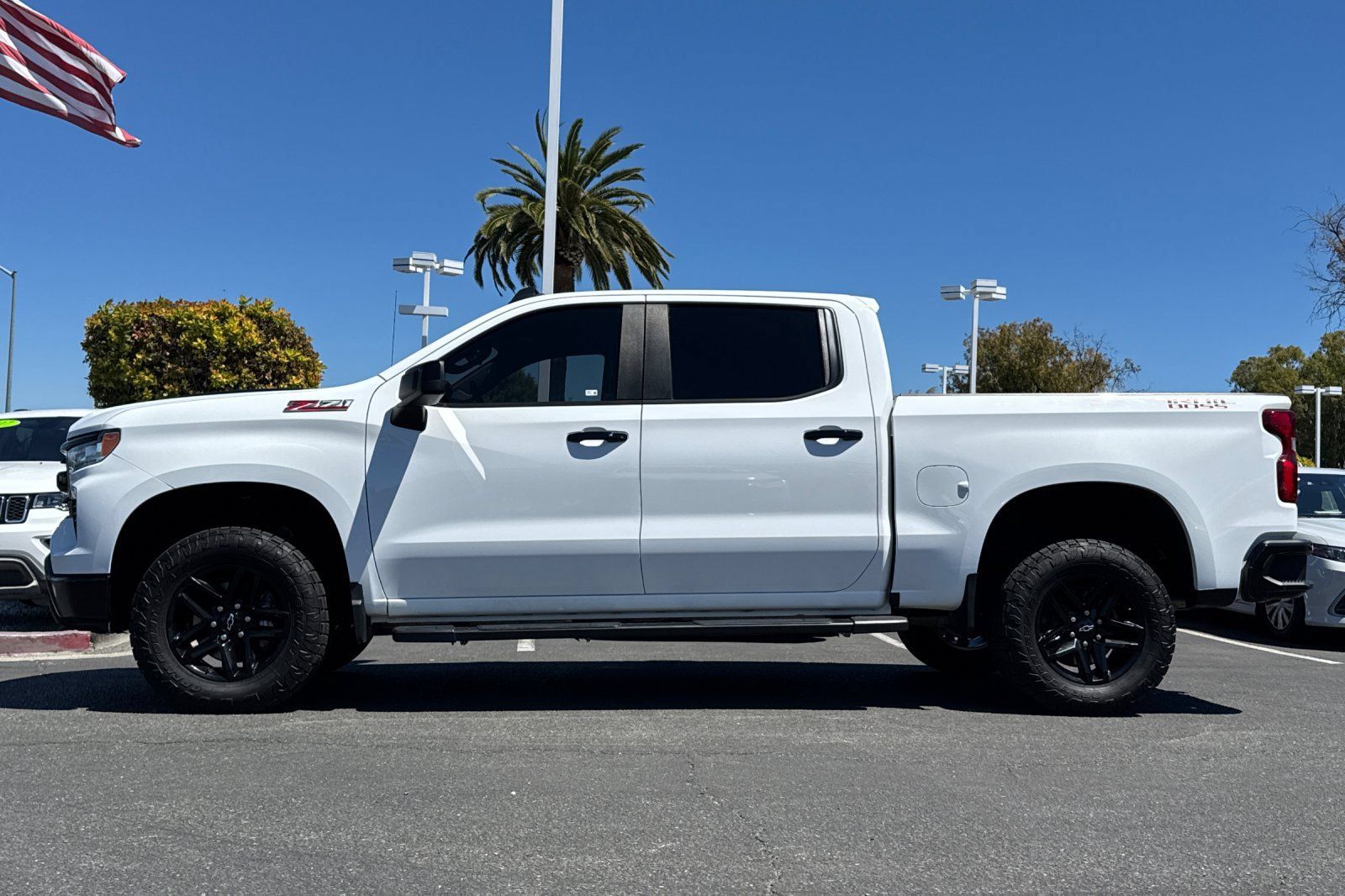 Used 2023 Chevrolet Silverado 1500 LT Trail Boss w/ Protection Package AWD/4WD image 8