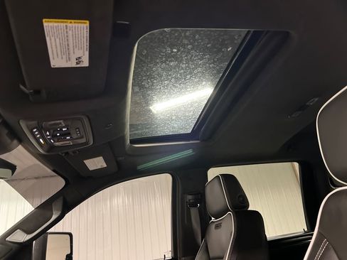 Certified 2025 GMC Sierra 2500 AT4X image 17