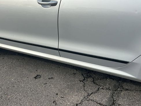 Used 2018 Volkswagen Passat GT image 10