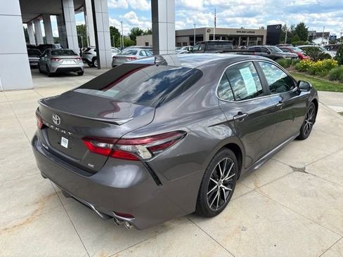 Used 2024 Toyota Camry SE FWD image 7