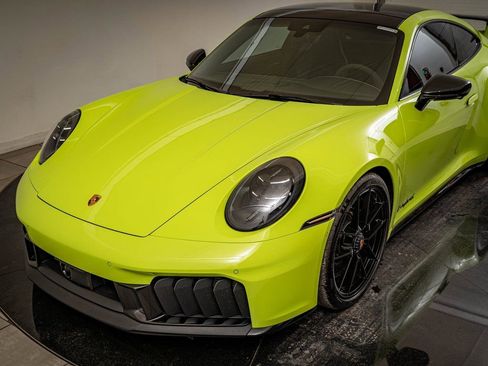 Certified 2025 Porsche 911 Carrera GTS image 15