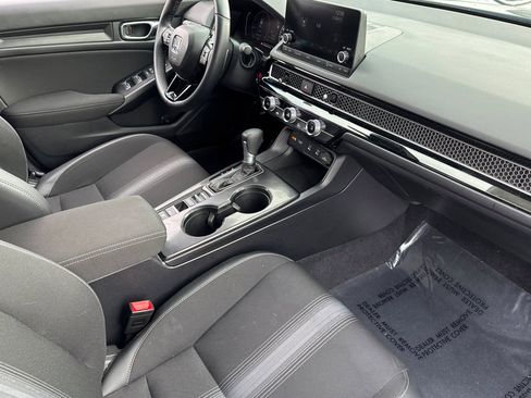Used 2025 Honda Civic Sport image 32