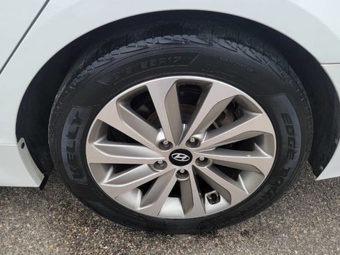 Used 2017 Hyundai Sonata Sport w/ Value Edition Package 02 image 31
