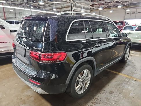 Used 2021 Mercedes-Benz GLB 250 4MATIC w/ Premium Package image 2