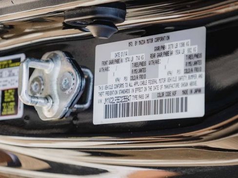 Used 2014 MAZDA MX-5 Miata Club image 24