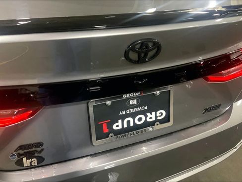 Used 2026 Toyota Camry XSE AWD/4WD image 10
