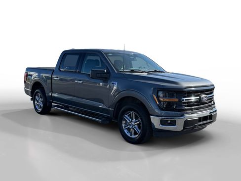 Used 2025 Ford F150 XLT w/ Equipment Group 301A Standard RWD image 7