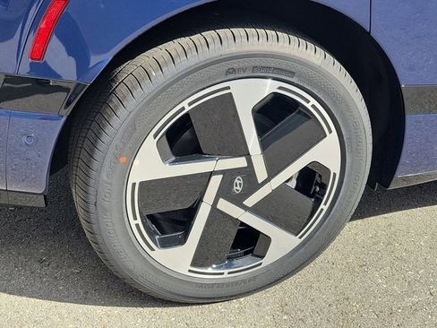 New 2026 Hyundai Ioniq 9 Calligraphy image 25