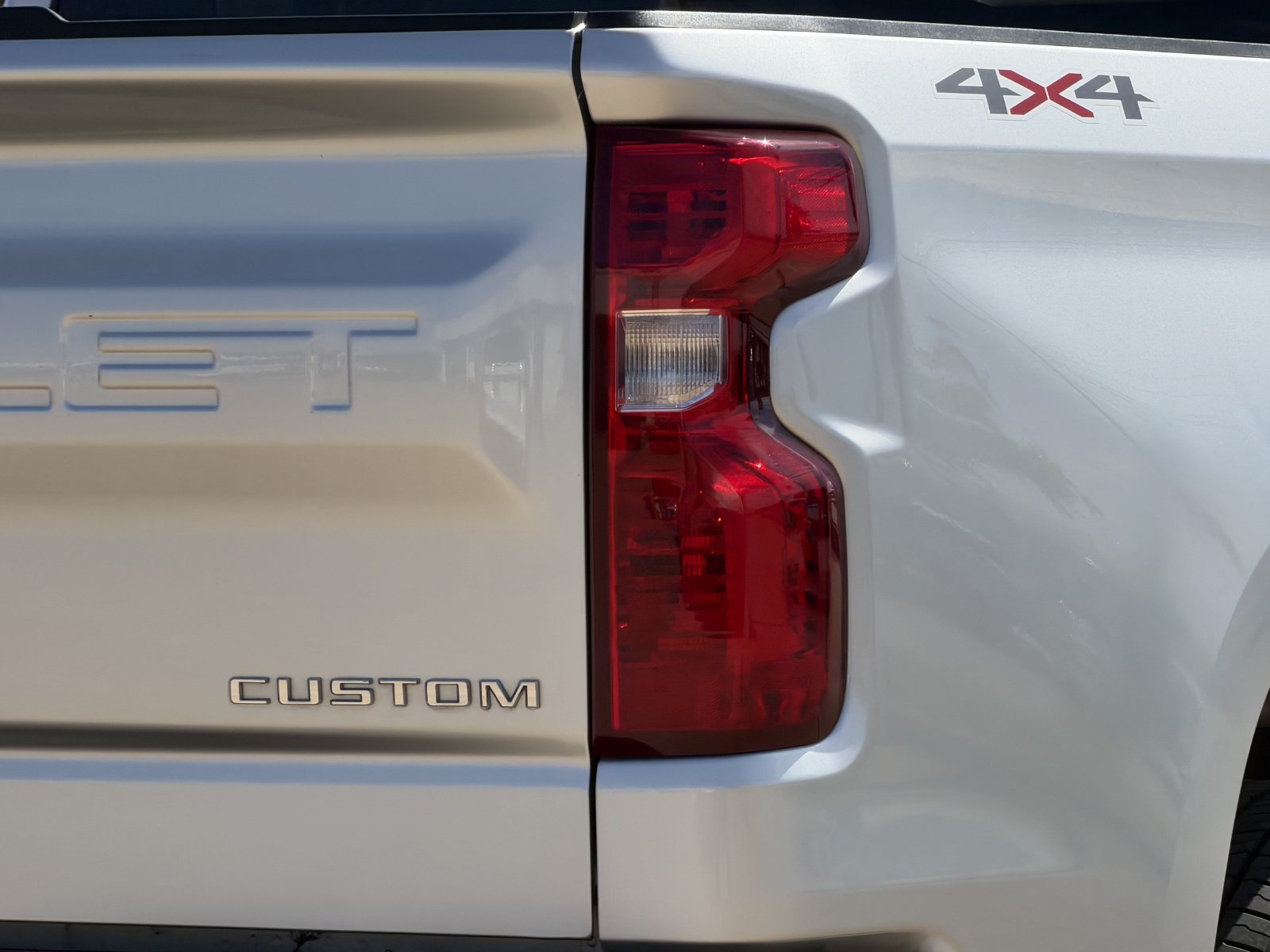 Used 2022 Chevrolet Silverado 1500 Custom AWD/4WD image 11