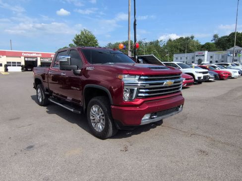 Used 2021 Chevrolet Silverado 2500 High Country w/ Z71 Off-Road Package AWD/4WD image 2
