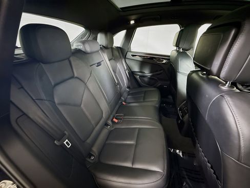 Certified 2023 Porsche Macan Turbo AWD/4WD image 27