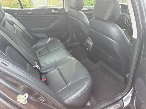 Used 2016 Kia Cadenza Premium FWD image 9