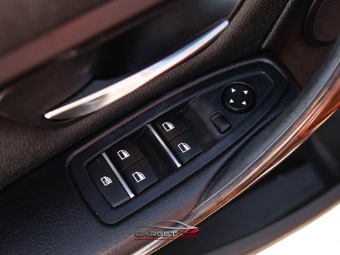 Used 2016 BMW 320i xDrive Sedan image 35