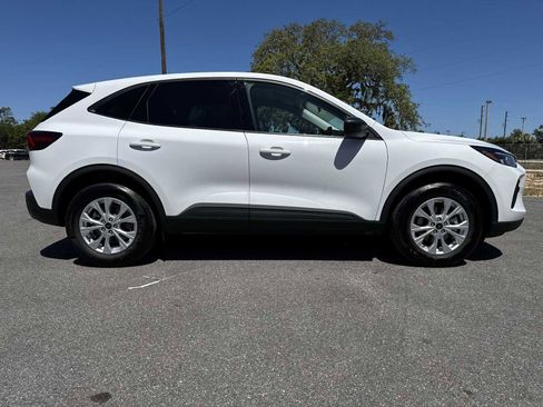 Used 2025 Ford Escape Active AWD/4WD image 12