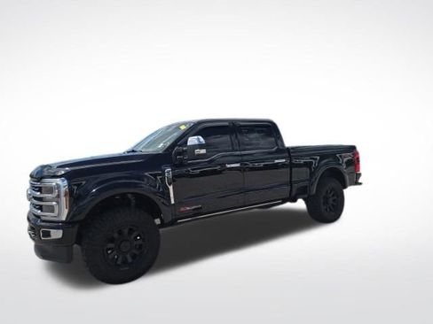 Used 2024 Ford F250 Platinum image 6