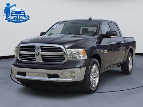 Used 2017 RAM 1500 Big Horn RWD image 3