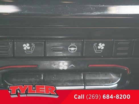 Certified 2024 Jeep Grand Cherokee L Limited w/ Luxury Tech Group II AWD/4WD image 31