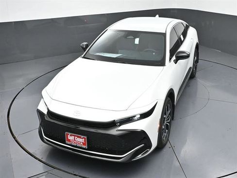 New 2026 Toyota Crown AWD/4WD image 31