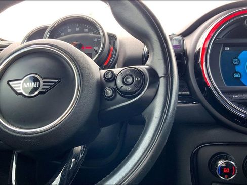 Used 2019 MINI Cooper Clubman FWD image 12
